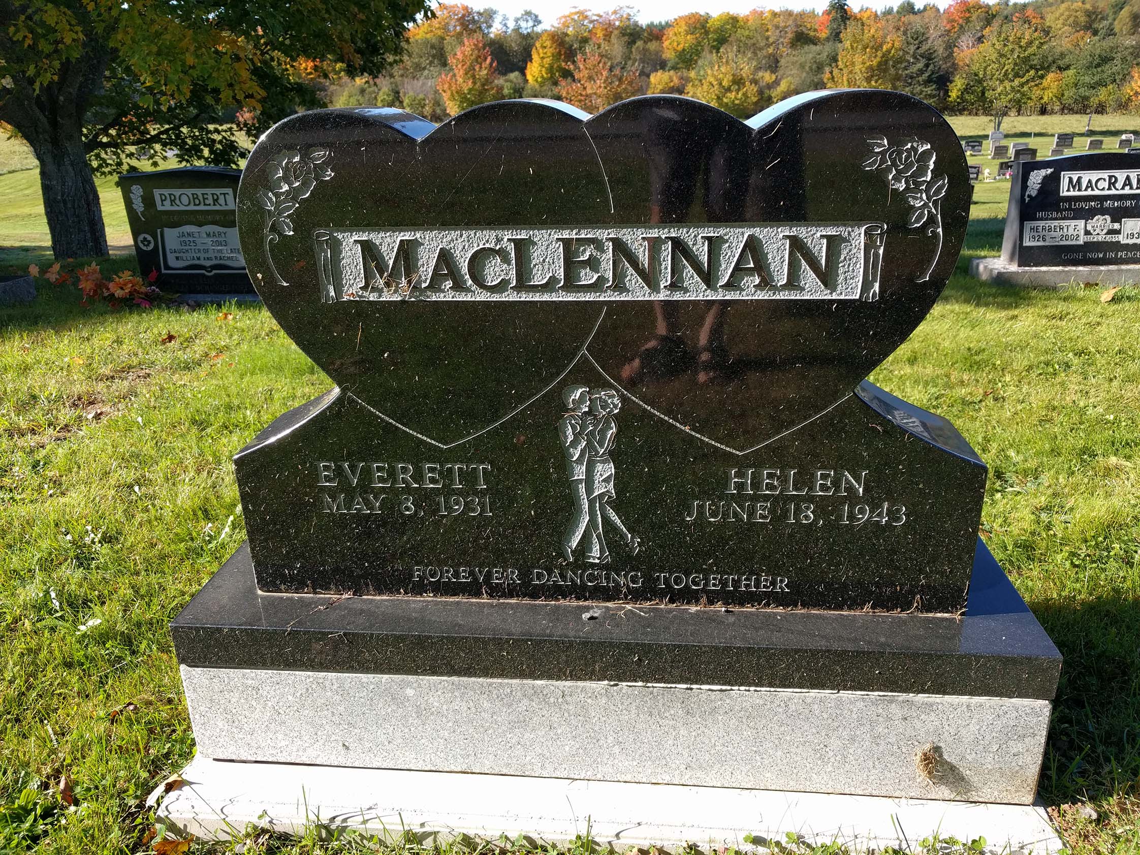 Photo of headstones/Everett MacLennan d1931 hdstn Middle River cem CB